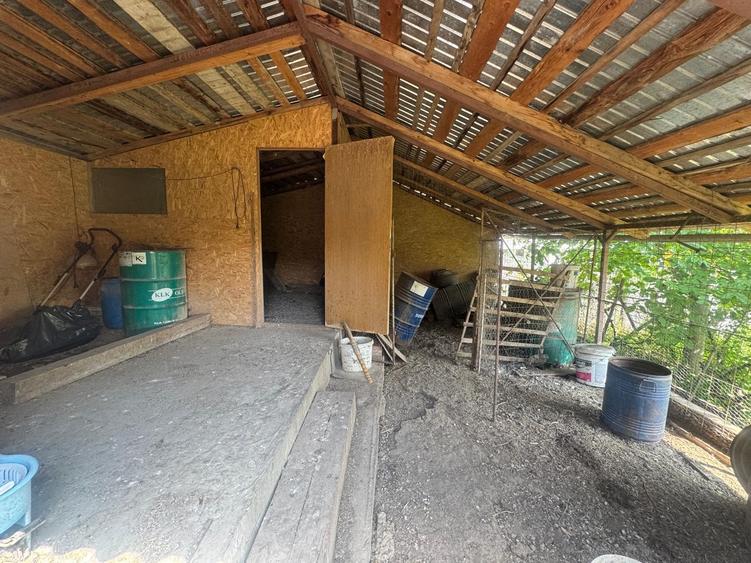 Valea Rediului ,vila tip duplex la strada principala , langa lac , libera - 13