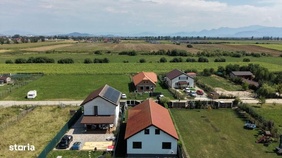 Casa Pe Parter De Vanzare In Halchiu Teren 680 Mp - 4