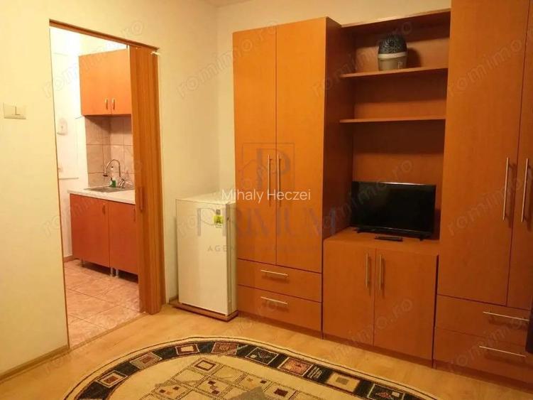 Garsoniera Renovata - Etaj Intermediar - Bloc Anvelopat - Zona AEM Garsoniera Renovata - Etaj Intermediar - Bloc Anvelopat - Zona AEM