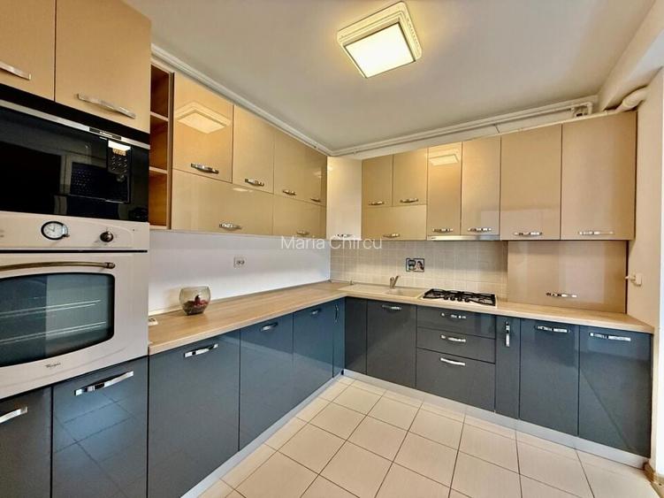 3 Camere Semimobilat Loc Parcare Inclus