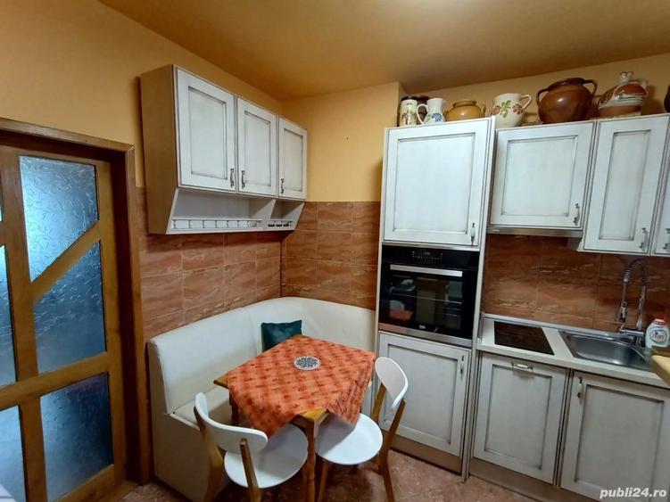 inchiriez ap. cu 2 camere decomandate - 4