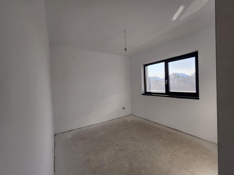 CASA CU 5 CAMERE, CAPAT CUG-VALEA ADANCA - 9