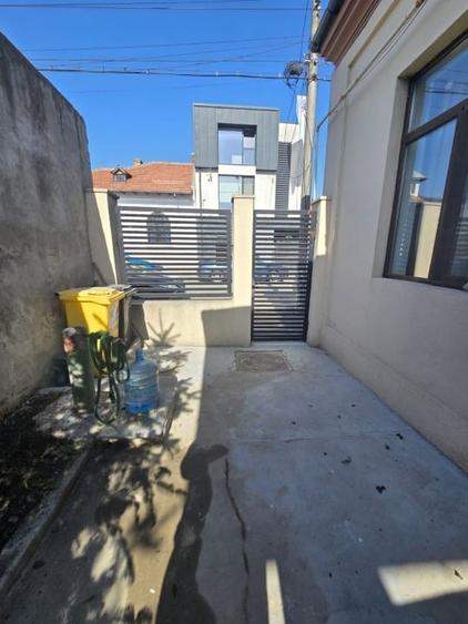 Casă de vânzare in Constanta- Zonă Centrală – Curte proprie - 1