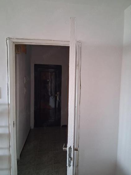 Proprietar, inchiriez garsoniera - 1