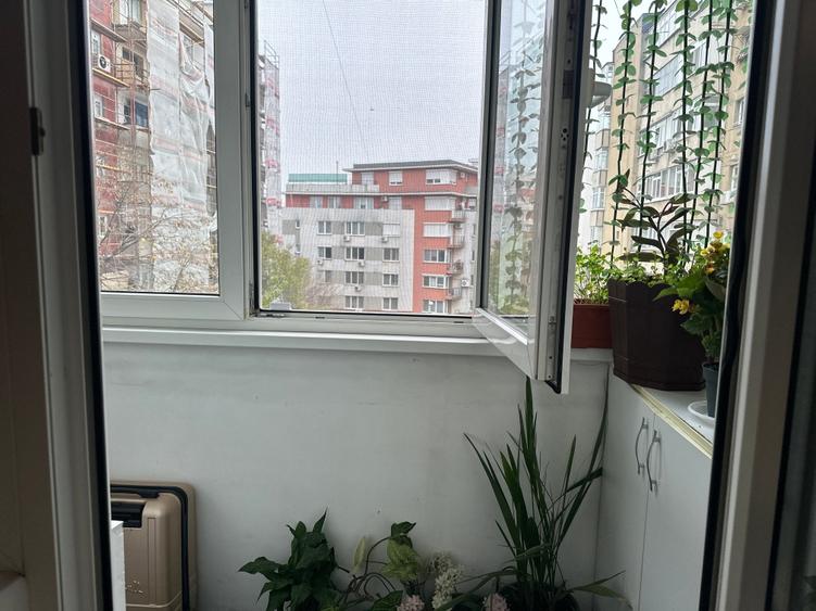 Apartament de 3 camere metrou Brancoveanu/3-Room Apt. near Brancoveanu subway - 2