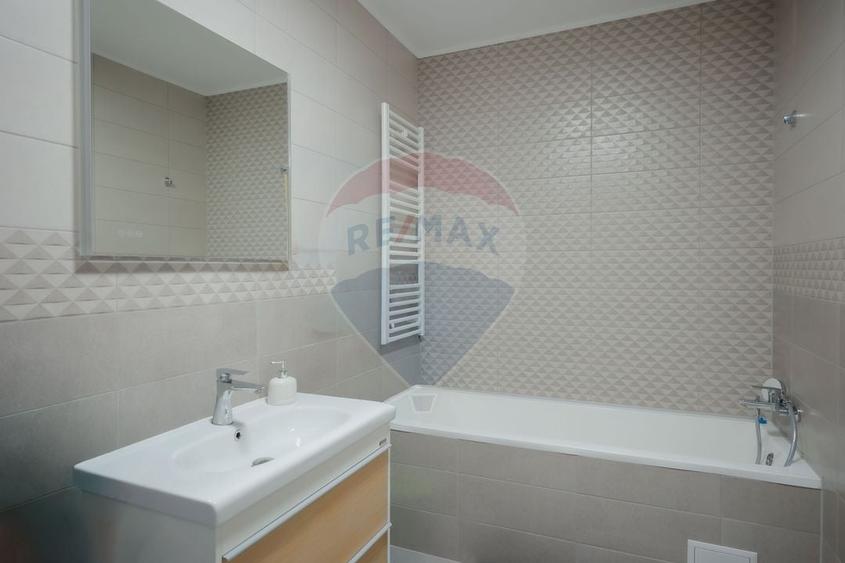 Apartament modern cu 3 camere și loc de parcare în ansamblul ARED - 12