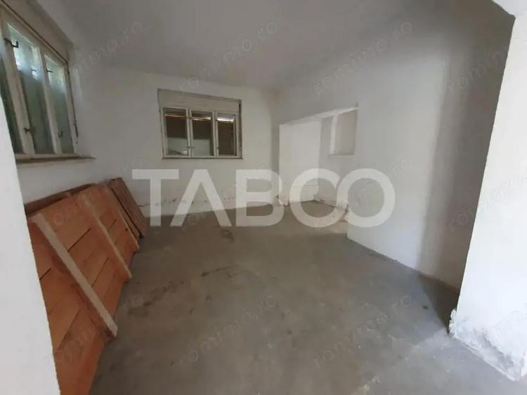 Moara + casa de locuit 375 mp utili 7350 mp teren intravilan - 8