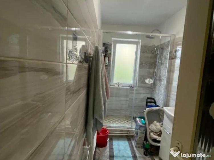 Apartament de vanzare cu 2 camere, 40 mp, zona Mall Hatvan - 2