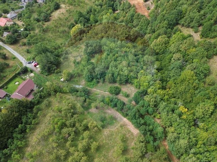 TEREN cu priveliste- Valea Cerbului - 2