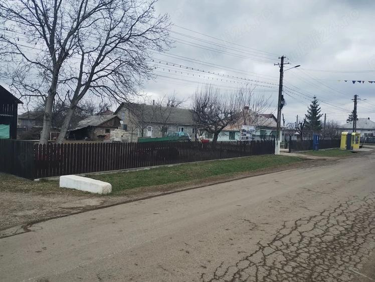 De vanzare casa + teren - Dumbravita, Botosani - 6