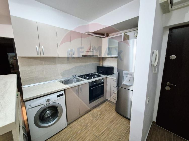 Apartament cu 3 camere de vânzare în zona Berceni - 7