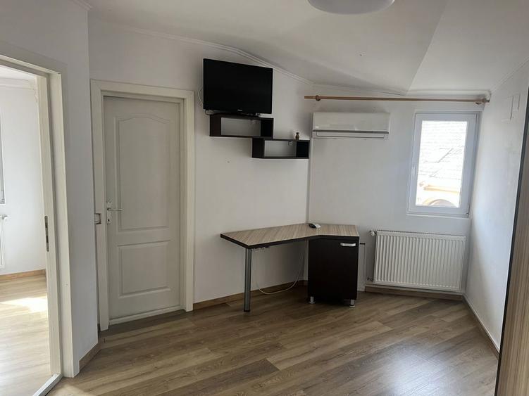 Spatiu de inchiriat - manichiura, coafor, masaj, birouri - 5