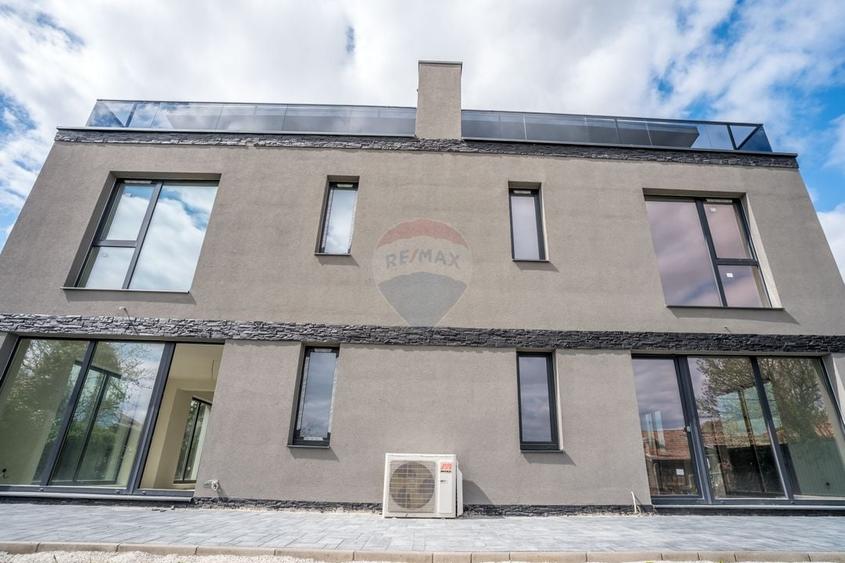 Duplex 5 camere, 60mp terase, zona linistita, comision 0 - 5