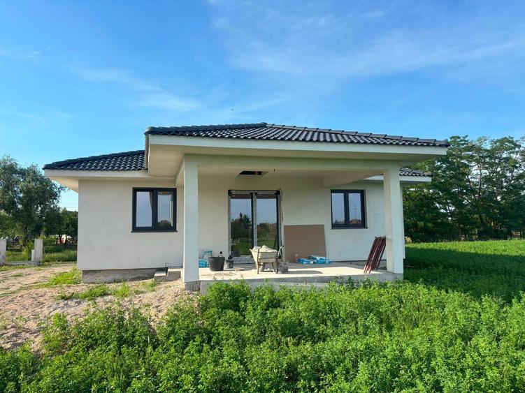 Casa in Amati,com.Paulesti - 8