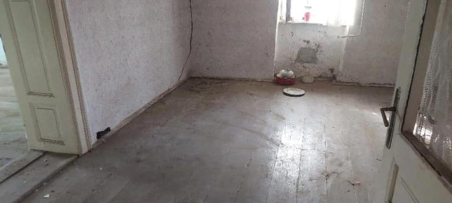 Vand casa in Ungaria la 6 km de vama Turnu langa Arad - 1