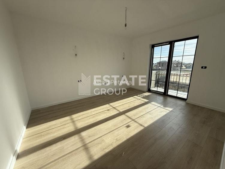 Duplex cu 3 camere despartit prin camera tehnica in Mosnita Noua