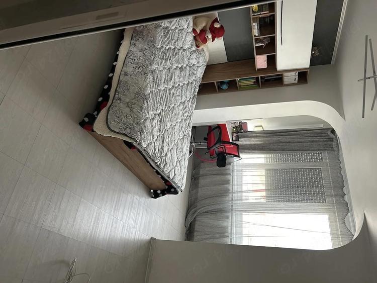 Apartament decomandat 2 camere, ultracentral ( la pia?a ) - 1