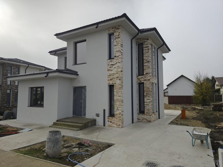 FARA COMISIOANE  in COMPLEXUL Rudem Gulia casa P+1 pod 2 placi 3 bai LA CHEIE - 3