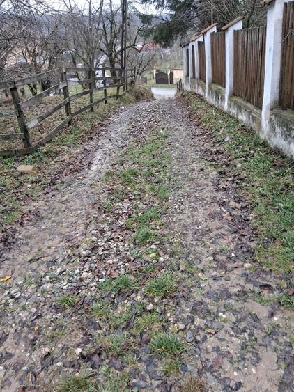 Casa cu 1000 m2 teren, 40 km Sinaia, 15km Pucioasa - 4