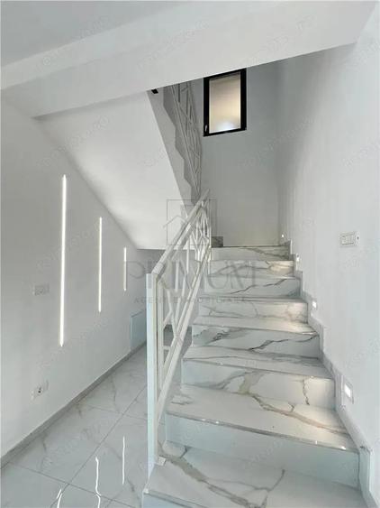 GIROC IQ - Duplex despartit - 5 Camere - 3 Bai - Teren generos - Finisaje premium - 14