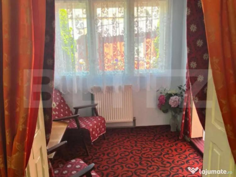 Casa de vanzare, cu 3 camere, 85 mp, zona semicentrala - 2