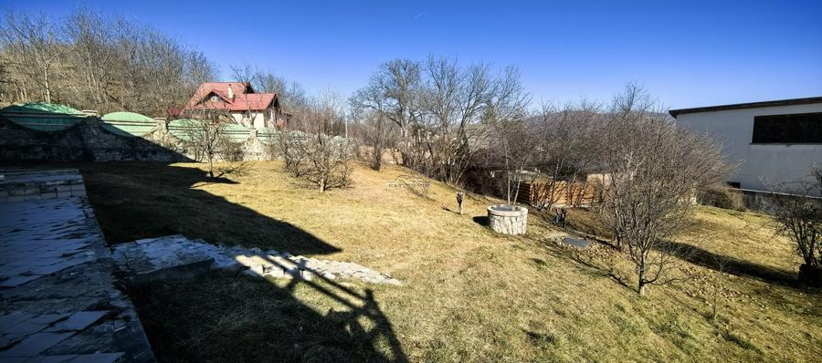 Vila/Pensiune 620mp  , teren generos 3862mp , priveliste de top , neopturata - 29