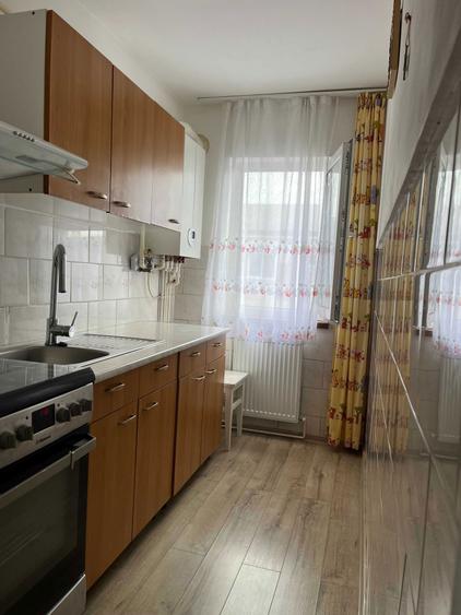 Apartament cu 2 camere recent renovat de inchiriat - 3