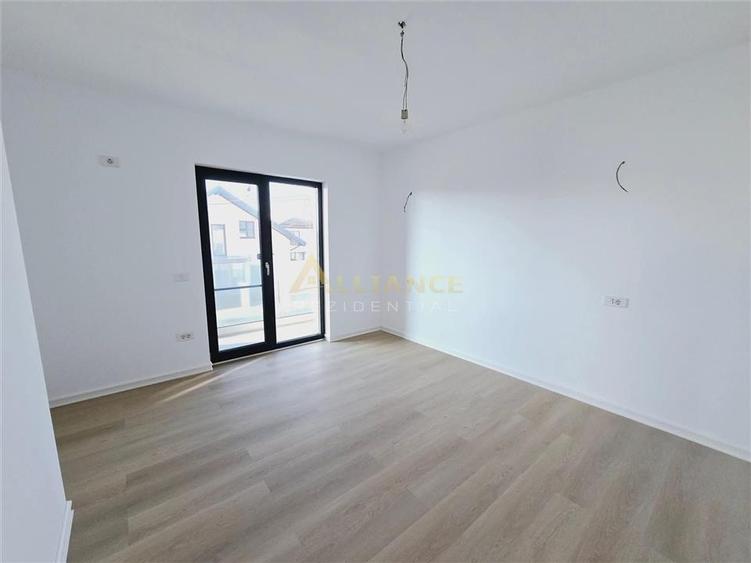 Casa parter- 100m de autobuz- 470mp teren- placa de beton - 5