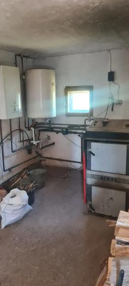 Vand casa in comuna Copaceni, sat Ulmetu, jud Valcea - 2