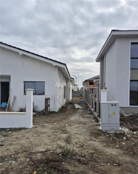 Duplex cu toate utilitatile - zona buna - posibilitate alege Duplex cu toate utilitatile - zona buna - posibilitate alege