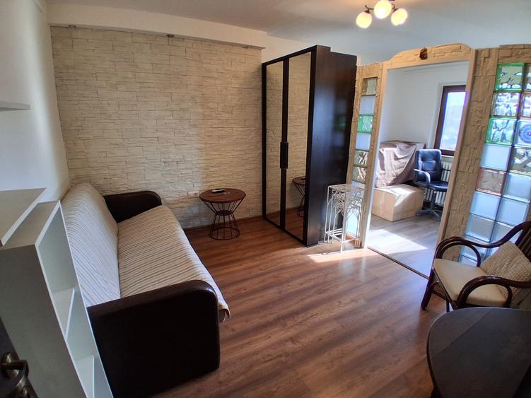 CANTA PROFI 1 CAMERA DECOMANDAT  35 MP BLOC 1980 MOBILAT   COD 160241 - 1