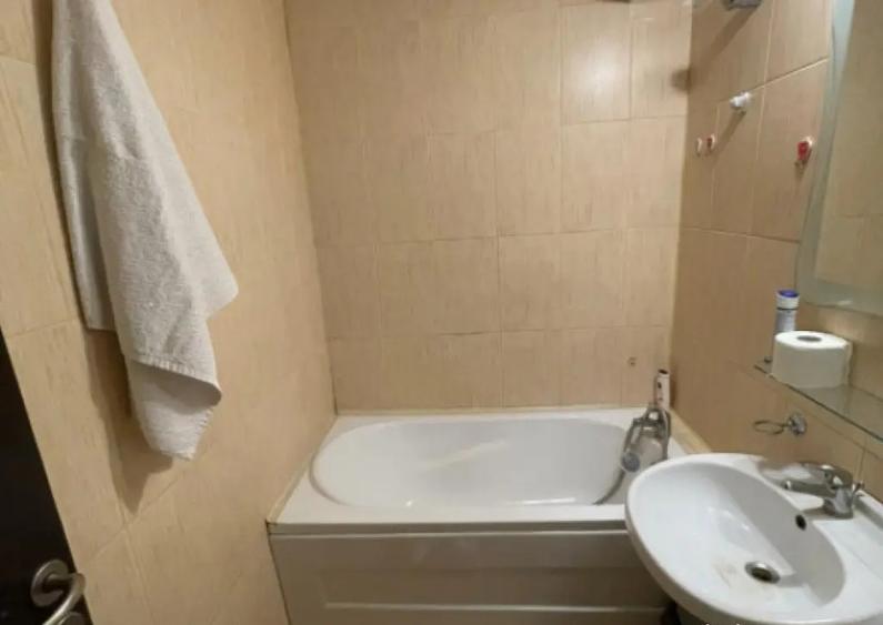 Garsoniera situata in zona Brotacei - China Mall - 1