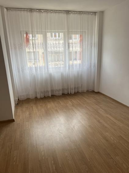 Vand apartament cu 2 camere, etaj 3 Balta Sarata, Caransebes - 8