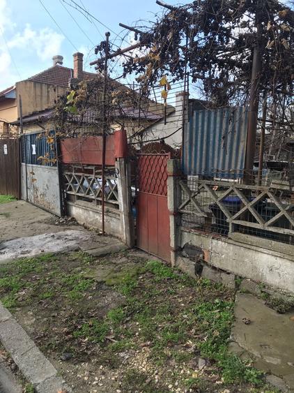 Casa 2 camere - zona Gara/Far - 70.000 euro (Cod E11) - 3