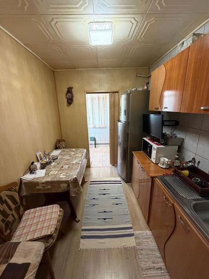 Apartament 2 camere decomandat, parter, balcon, zona excelenta langa liceu si transport public - 3