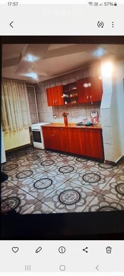 Apartament cu trei camere de vanzare in Gaesti. - 5