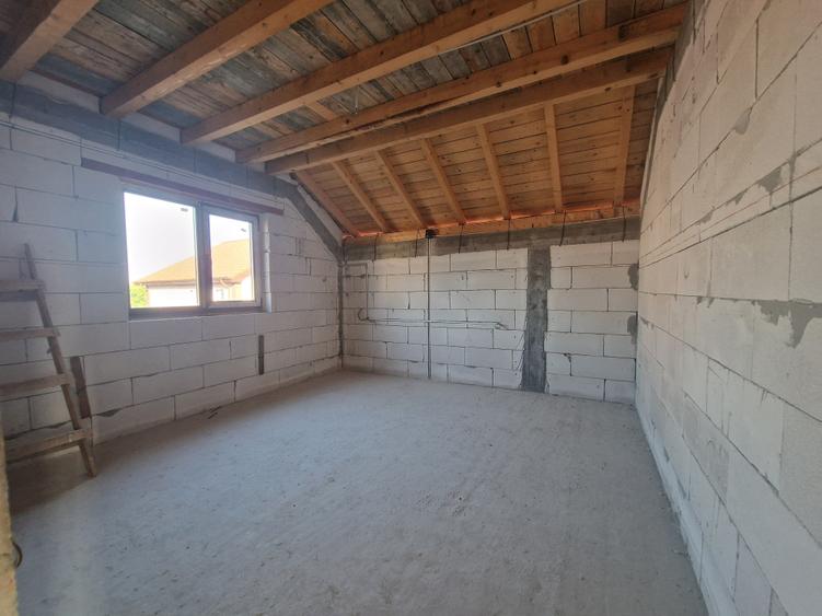 Casa P+M cu placa turnata, 5camere constructie deosebita -165.000euro - 22