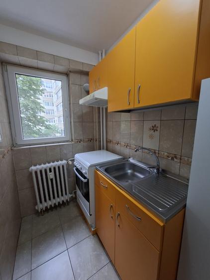 Obor, Colentina, Teiul Doamnei vav Sectia 7 Politie - 12