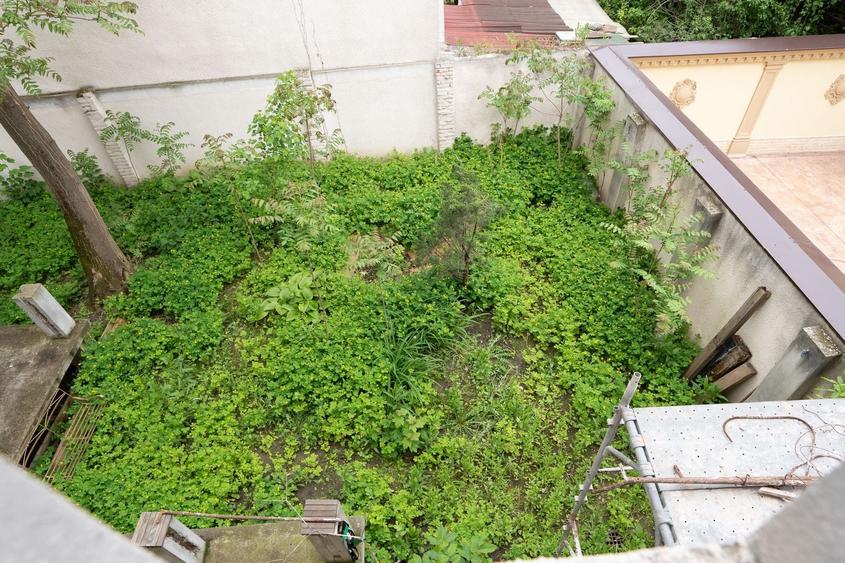 De vanzare Cladire bloc Istoric Central Arad D+P+E+M curte proprie - 27