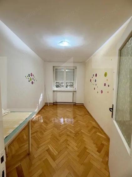 Apartament Spa?ios cu 4 Camere-Central - 8