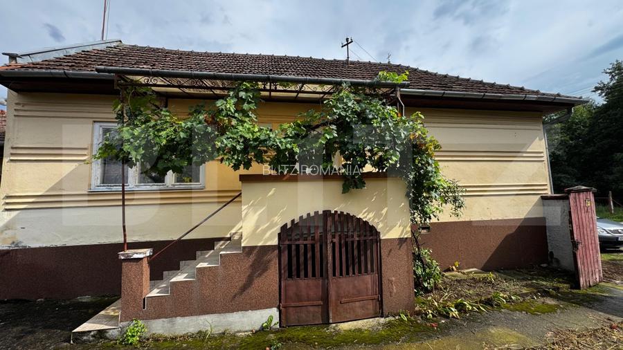 Casa cu 3 camere, 1810 mp teren, Benic - comuna Galda