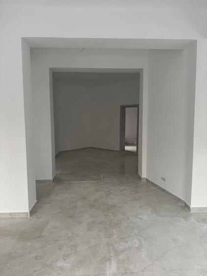 Spatiu comercial Grand Arena Mall / Str Dealul Cucului - 5