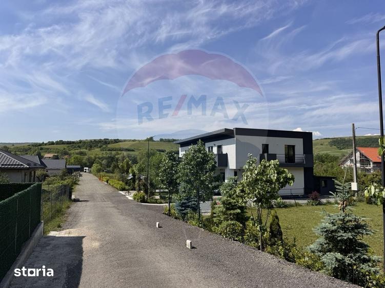 Duplex generos in ansamblu privat 500 MP teren. Radaia, Baciu - 8