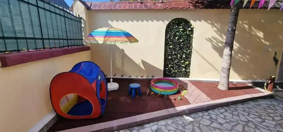 Proprietate Spațioasă &icirc;n București Central - 252 m? Construiți | 3 Băi - 13