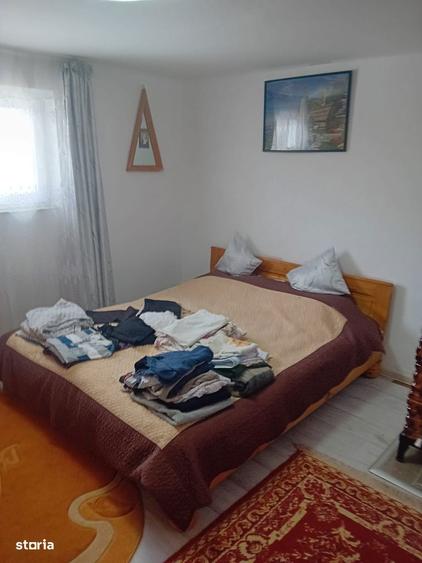 Casa + 5000 mp in Girov la 10 km de Piatra Neamt. - 3