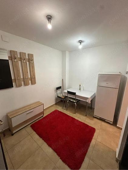 Proprietar inchiriez apartament o camera, zona Lipovei - 1