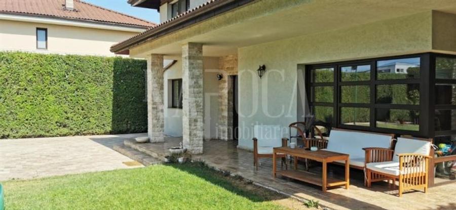 Casa 4 camere de vanzare in Floresti - 1