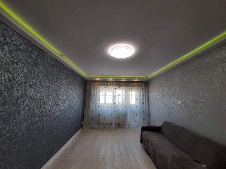 Apartament cu 2 camere 65 MP, doua balcoane, zona Kaufland Pacurari !! - 1