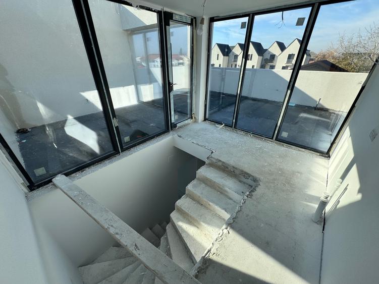 Casa deosebita P+1+Terasa panoramica. 4 cam.Util 157mp.Teren 183mp - 30