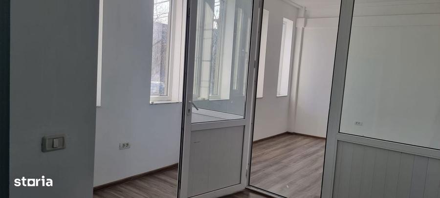 VAND/INCHIRIEZ SPATIU COMERCIAL CENTRAL - 1